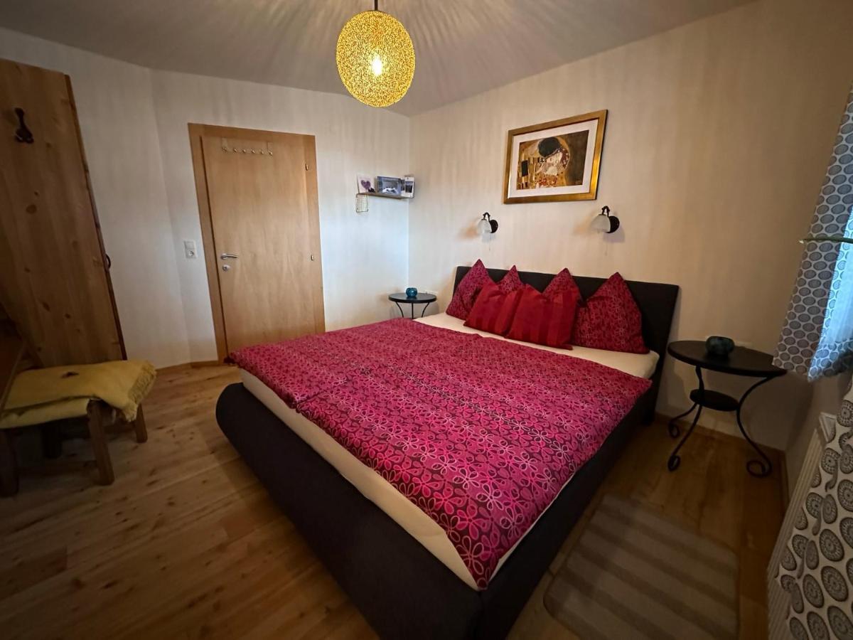 Kallis Appartement ไมย์อาโฮเฟิน ภายนอก รูปภาพ